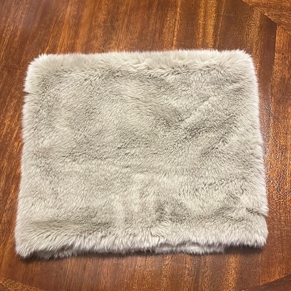 Faux Fur Collar Scarf Infinity Wrap Scarf - Picture 2 of 8